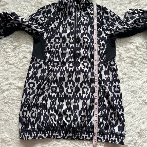 Lululemon Jacket Run Willpower 1/2 Zip Hooded Pullover Windbreaker Ikat 4 - Picture 11 of 12